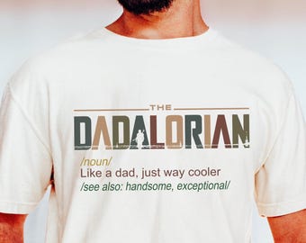 Retro Dadalorian Starwars Dad Shirt, Father's Day T-shirt, Disney Dad Shirt, Disneyland Gift, Disneyworld Tee
