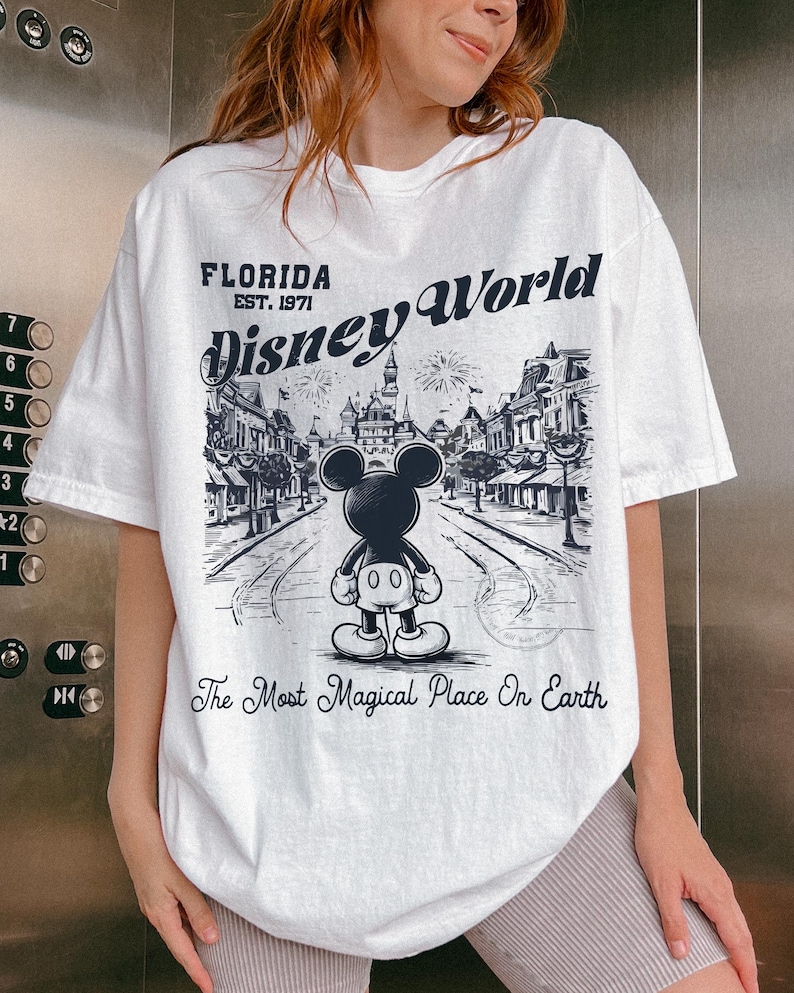 Puede incluir: Un juego de tres tazas de cer&aacute;mica con un acabado mate moteado. Las tazas son de color crema, gris claro y gris oscuro. Cada taza tiene un dise&ntilde;o simple y minimalista, ideal para caf&eacute; o t&eacute;.