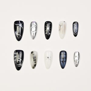 Kpop Y2K nails/Silver star gel nails/Chrome nail art/Emo acrylic nails/Black fake nails/Gyaru nails/Gothic press on nails/Aurora nail/Almond