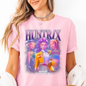Huntrix Girls Shirt,Kpop Demon Hunters T-shirt,Vintage Huntrix Shirt,Huntrix Fan Shirt Gift,Rumi Zoey Mira Graphic Shirt,Kpop Huntrix