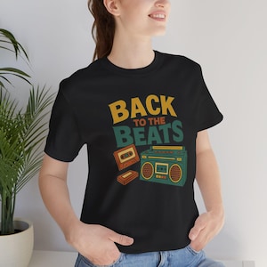90s Hip Hop T-Shirt - Back to the Beats Retro Cassette Boombox Tee - Vintage Music Graphic Shirt for Men Women