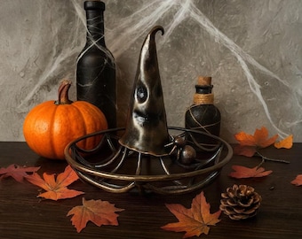 Metal Decor Fall Table Decoration Autumn Gothic Decor Witch Hat with Spider Gift Metal Home Decor