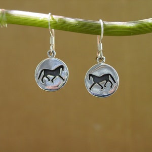 Silhouette Horse Earrings  Sterling Silver - Equestrian Jewelry - Silhouette Horse Jewelry - Horse Earrings Sterling Silver