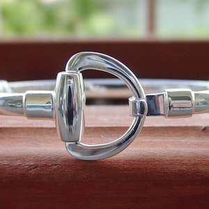 Handgjort sterlingsilverbettarmband: Ridsportsmycken