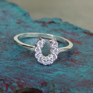 CZ hoefijzerring - ruiterring - paard sterlingzilver - paardensieraden - paardensportsieraden - hoefijzerring - paardenliefhebber cadeau