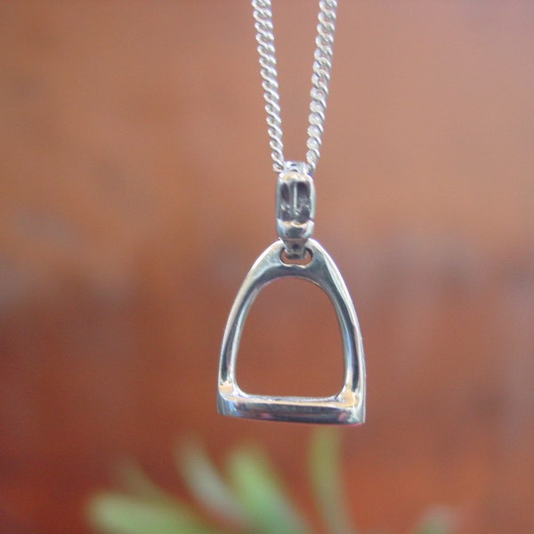 Sterling Silver Stirrup Necklace main image 1