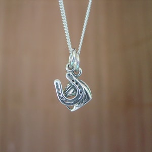 Equestrian Charm Horseshoe and Horse Head Pendant, Equestrian Jewelry, Cowgirl Necklace, Horse Necklace, Silver Horse Charm Pendant