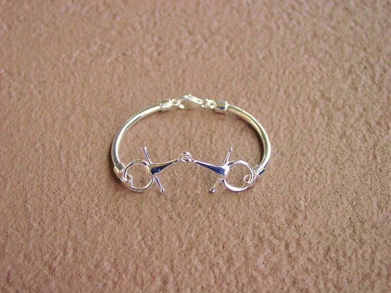 movable bit bangle