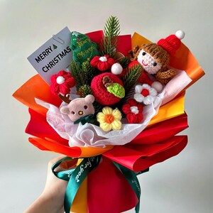 Handmade Crochet Christmas Bouquet with Knitted girl/boy Plush,Kids gift,Christmas home decor,Christmas Gift for Family Friend Eternal Keep