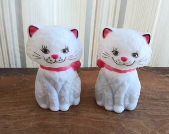 Vintage Kitty Cat Salt & Pepper Shakers, 1950s Kitchen Decor