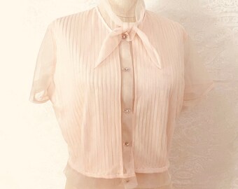 Ivory Cream Pintuck-pleated Blouse Lace details High neck Front buttons Flutter sleeves Romantic women/'s Large Chest 42