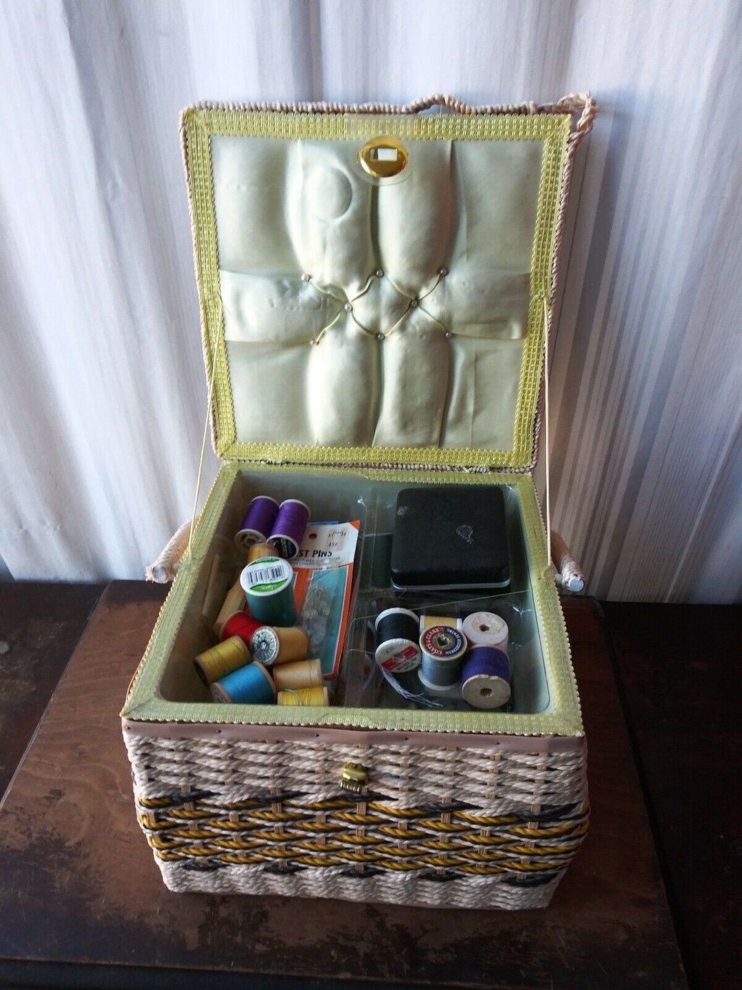 Huge Vintage Sewing Basket Filled W Notions & Spools Daisy Mushrooms
