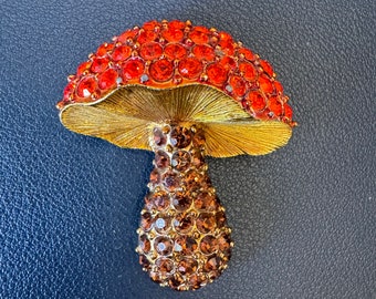 Vintage Rhinestone Mushroom Brooch Pin Gold Red Rhinestones 3D Detailed Fairy Woodland Jewelry
