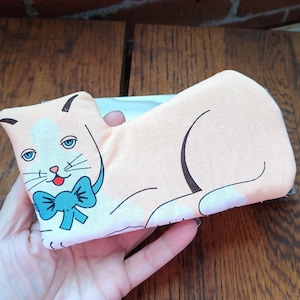 Vintage Eyeglasses Case Kitty Cat Schildkraut Purrfect Kitten Soft Glasses Case 90's Purse Accessory Stoned Kitty Grandma Chic