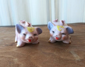 Vintage Pink Pig Salt & Pepper Shakers Little Piggies with Pastel Flowers 50's Mid Century Kitchen Kitsch Decor Collectible