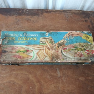 Vintage Advertising Metal Box Huntley & Palmers Hors D&#39;oeuvre Biscuits London England Caviar 40&#39;s 50&#39;s Mid Century Specialty Fine Foods Tin