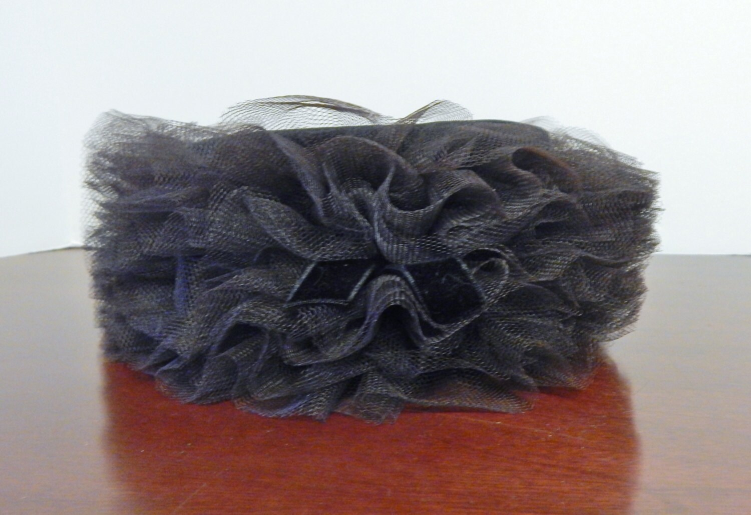 Black Ruffled VINTAGE HAT with Bow Detail Black Bow Sun Hat – Unique Vintage main image 2