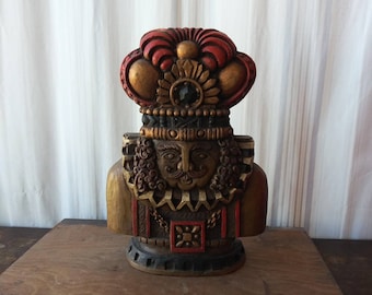Vintage Vanguard Studios King Sculpture, 1970s Medieval Decor