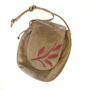 Vintage Leather 70s Crossbody Drawstring Boho Bag Jordan Marsh Made in Italy Cutout Design