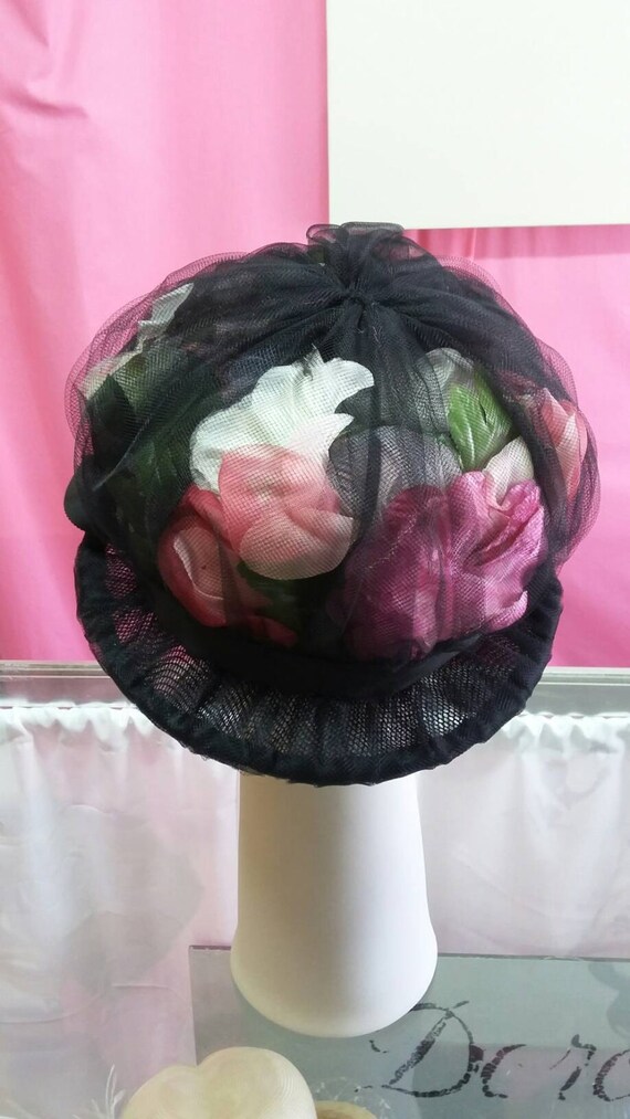 Vintage Hat Black Net Bubble Hat Packed w Pink Velvet… Gem