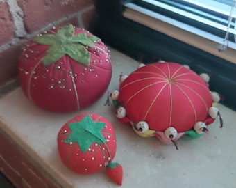1960年代のモダンなパッチワーク、手縫いのキルティングと刺繍が施され