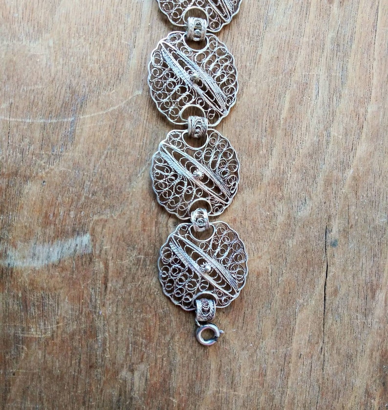 Vintage Silver Cannetille Filigree Disc Bracelet 50/'s 60/'s Mid Century Fashion Jewelry Delicate and Lightweight