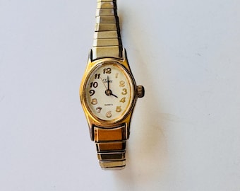 Vintage Timex Classic Womens Womans Gold & Silver Oval  display picture 1