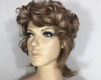 Curly Hair 70s Feathered Hair Wig Vintage Blonde 1970s Wig