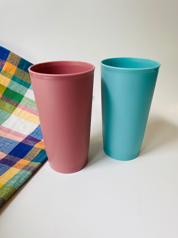 Vintage Tupperware Becher Set, Blaugrün und Pink Plastikbecher