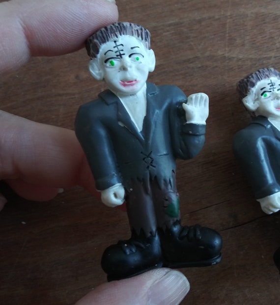 Vintage Halloween Pins Pick From Frankenstein or … - image 3