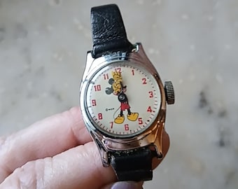 Vintage Mickey Mouse US Time Watch: 1940s-50s Collectible
