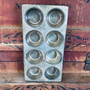 Vintage Mini Muffin Tin 8 Cup Cupcake Tin Baking Pan