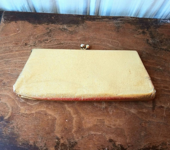 Vintage Gold Lame Clutch: 1950s Metallic Bubble C… - image 1