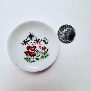 Plato miniatura de porcelana, mini plato Mamezara Niña pequeña