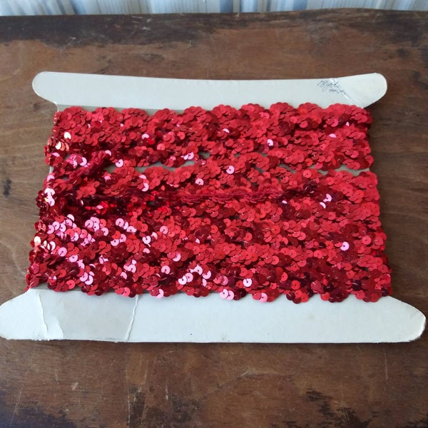 Rouge vintage Sequin Trim pour couture &Craft Projects Costume Trim Fancy Trim Ruby Red Sequins 60's Mid Century Showgirl Fashion