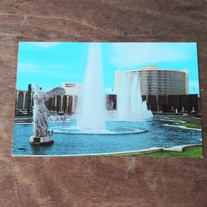 Vintage Postkarte Caesars Palace Las Vegas Garden of the Gods Pool Chrome Desert Supply 60er Mid Century Papier Ephemera Reise Souvenir