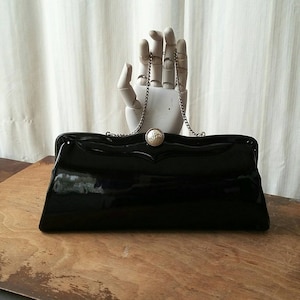 Vintage Purse Shiny Black Vinyl Patent Leather w Pearl Clasp Flower & Bows Fabric Inside 50&#39;s Fashion Clutch Handbag