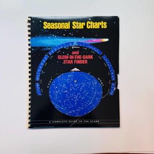 Guida completa alle stelle Libro Grafici stellari stagionali con ruota di ricerca delle stelle che si illumina al buio Hubbard Scientific Company Mappe stellari