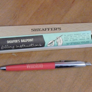 Vintage Winston Zigaretten Werbestift Sheaffer es Refillable Red Original Box 60er Mid Century Sammlerstück Tobacciana Büro Dead Stock