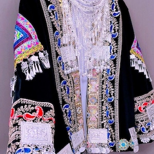 Men’s Traditional Hmong Jacket – Handmade Tribal Outfit with Embroidery and Silver Accents – Ethnic Festival Costume