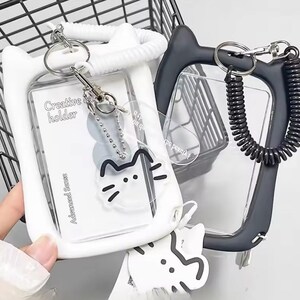 Süßer Katzen Ausweishalter | Kawaii Kartenschutz mit Schlüsselanhänger & Handgelenksschlaufe | Transparente Katzenohren-Lanyard-Etui | Mehrere Farben