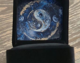 Yin Yang Celestial Ring Box – Black Velvet Photo Display Jewelry Box