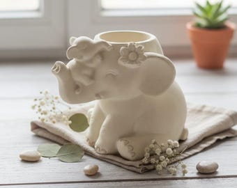 Elephant candle holder decoration, ceramic tealight holder, gift idea, boho home accessory, charming elephant figurine with flower