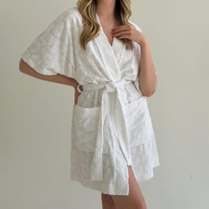 short white cotton dressing gown Kimono wholesale robes For Women Waffle Cotton robe, Short V-Neck For Female Sleepwear Loungewear Bridal Party - White
