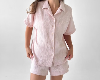 Muslinpyjamaset: Sommarsömnadsplagg i ekologisk bomull