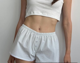 Pyjama Shorts aus Bio Baumwolle - Weiße Nachtwäsche Lounge Hose