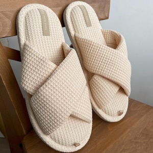 Home Slippers Comfortable Indoor Footwear Fall Home Shoes Slippers For Women Warm House Option Slipper For Guests Ladies Style Woman Fashion