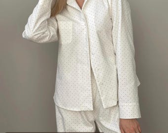 Conjunto de pijama de algodón para mujer: camisa de manga larga con botones y pantalón, ropa cómoda para estar en casa en noches acogedoras.