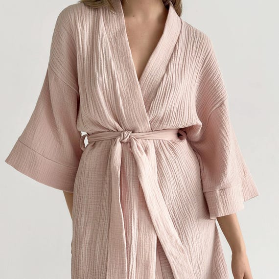 Short Muslin Robe: Relaxed Cotton Dressing Gown for Women's Loungewear