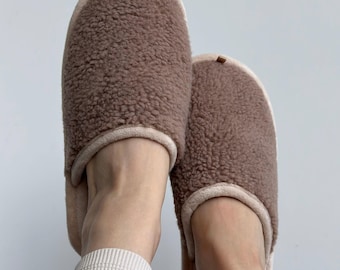 Flauschige Hausschuhe: Bequeme Hausschuhe für Damen – das perfekte Geschenk